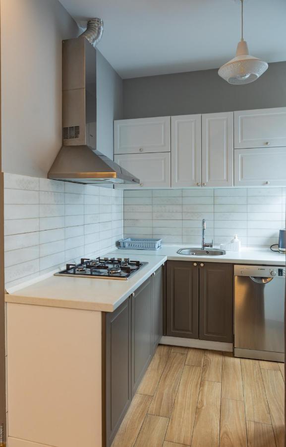 Apartment By The Sheraton Батуми Экстерьер фото